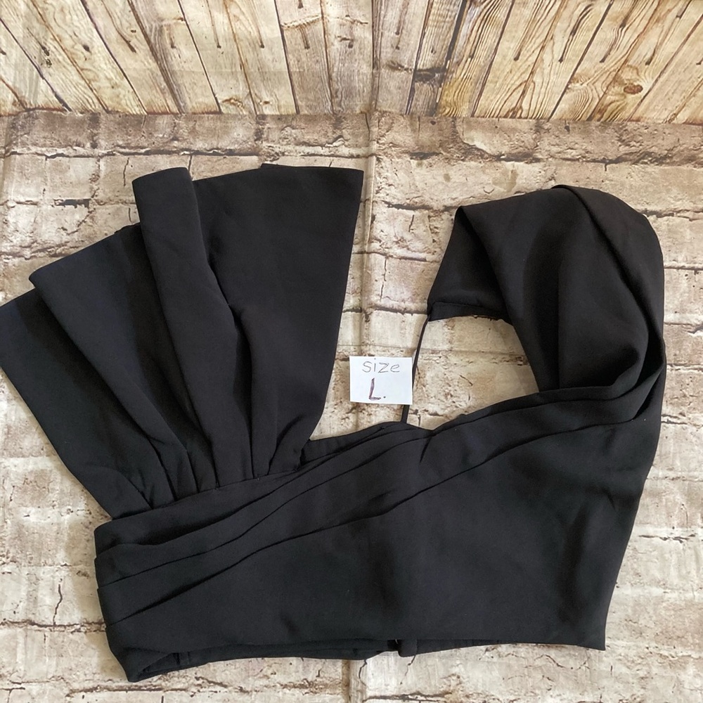 NWT Making The cut Black detailed cropped top size S ,M ,& L. - Picture 13 of 16
